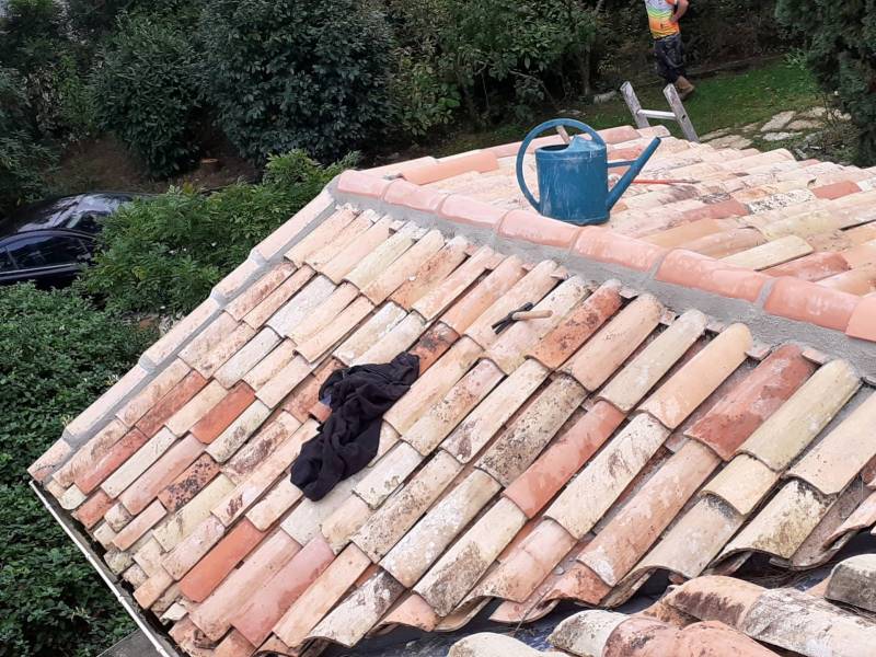 travaux de maçonnerie de toiture à Fréjus